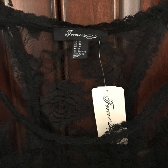 NWT Lace Tank Top - Picture 3 of 4